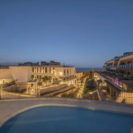 In With Sea View, Ac, Pool Apartment *